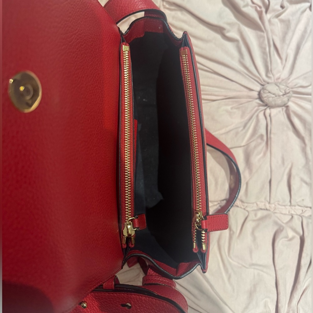 Alexander McQueen Vibrant Red Crossbody Bag - Picture 5 of 8